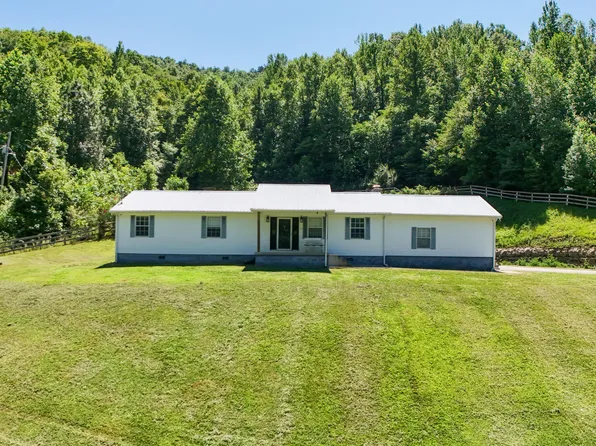 381 Hinkle Branch Rd, Flat Lick, KY 40935