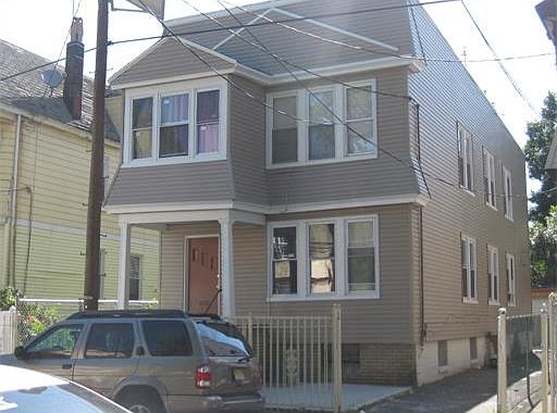 1st image of 72 Brookdale Ave