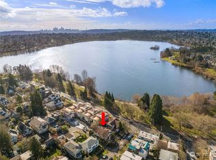 7722 E Green Lake Dr N, Seattle, WA 98103