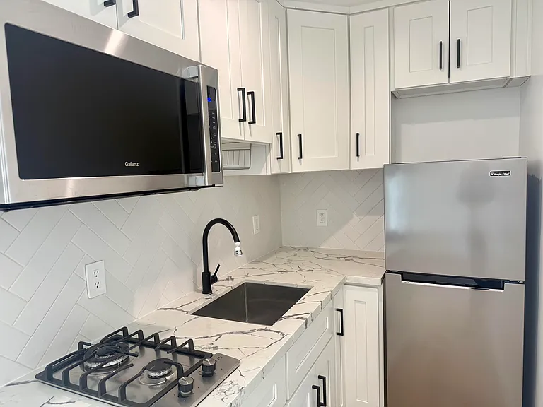 6445 Tujunga Ave #1/2 — Photo 9