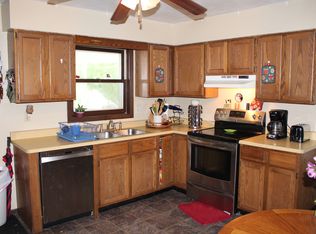 705 Grove St, Baraboo, WI 53913