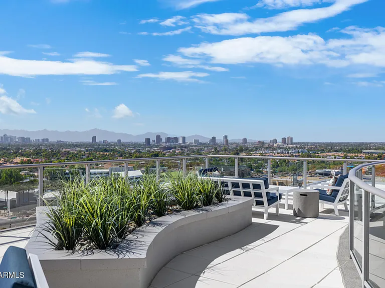 2211 E Camelback Rd #207 — Photo 30