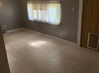 1302 East St, Graham, TX 76450