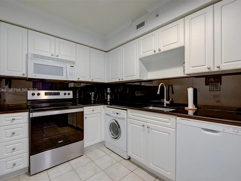 2501 S Ocean Dr #828 — Photo 4