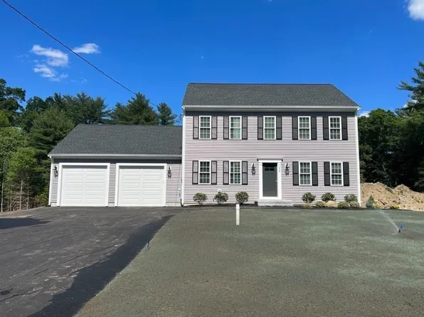 308 Old Center St, Middleboro, MA 02346