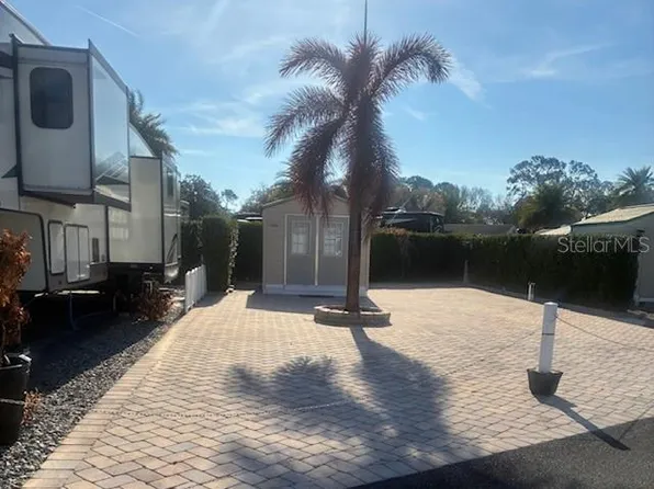 2520 Pine St Unit 127, Clermont, FL 34714