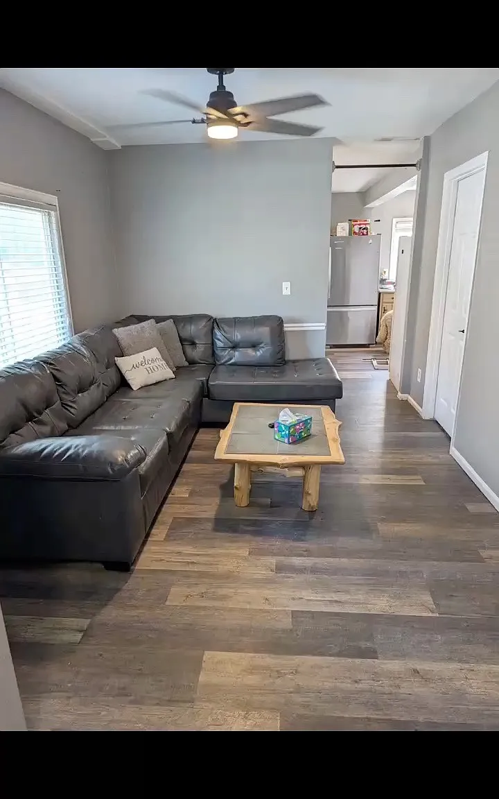3 bed, 1600 sqft, $3,200 — Photo 2