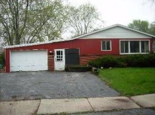 110 E Normandy Dr, Chicago Heights, IL 60411