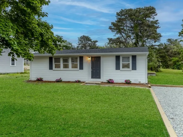 72 Glen Rd, Barnstable, MA 02630