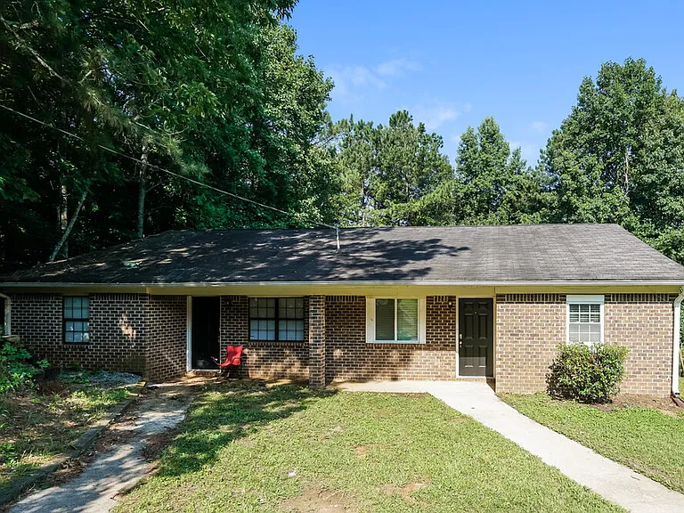 8373 Warren Dr — Photo 1