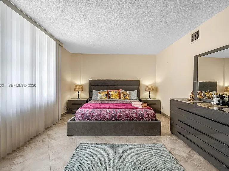 3725 S Ocean Dr #1015 — Photo 16
