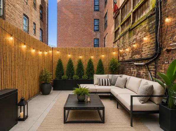 280 E 10th St APT 4, New York, NY 10009