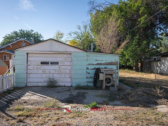 3rd image of 324 1st Ave S