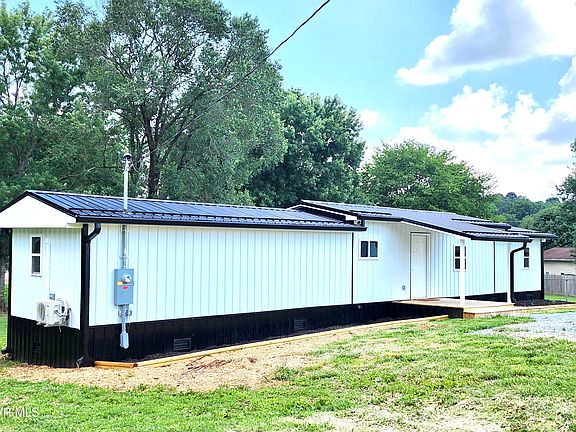 2nd image of 395 Sam Aiken Rd