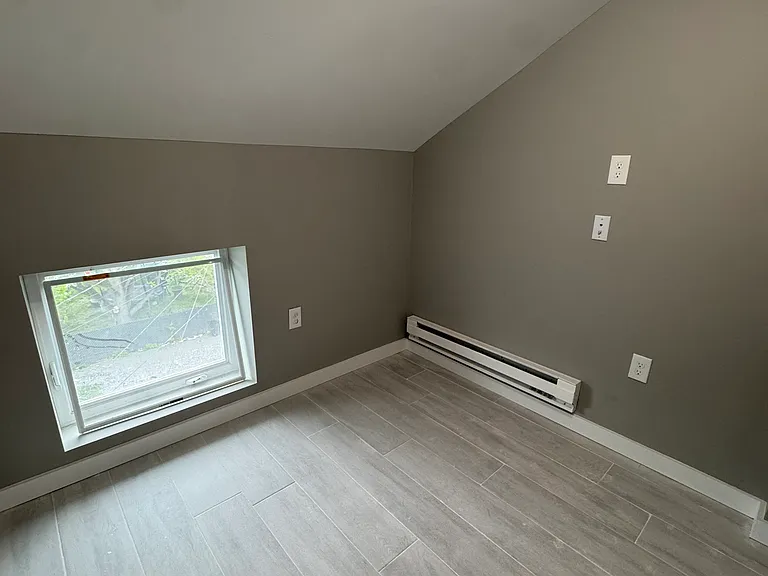 55 Lander St #2B — Photo 38