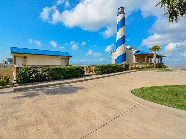 3022 Coastal Springs Loop, Palacios, TX 77465