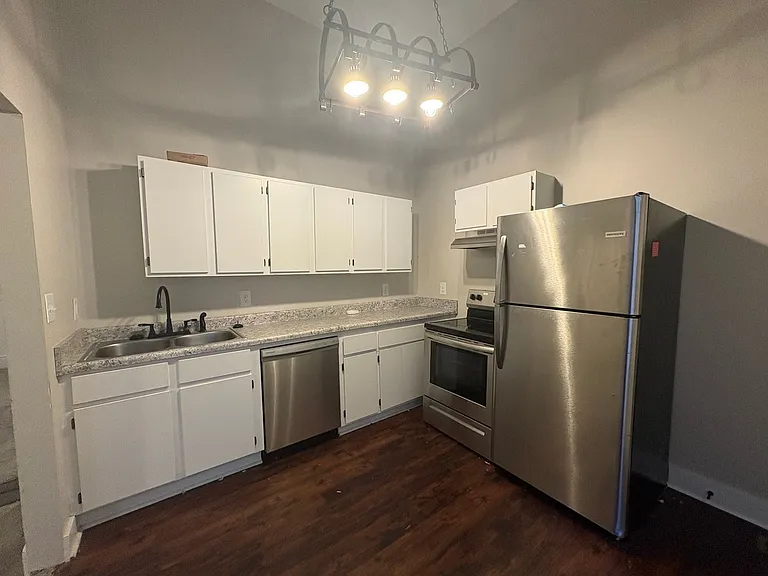 384 Spring St #1 — Photo 3