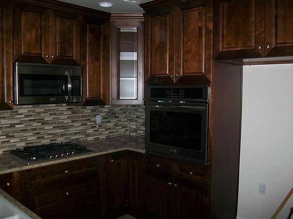 2nd image of 10950 Bloomfield St Unit 206