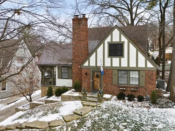 2107 W 49th Ter, Westwood Hills, KS 66205