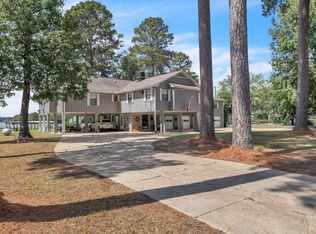 521 Rivermont Cir, Carrollton, AL 35447