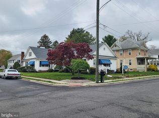 33 2nd St, Elmer, NJ 08318