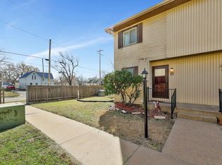333 E 12th St APT D, Newton, KS 67114