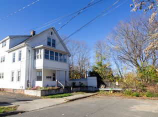 35 Clinton Ave, Middletown, CT 06457