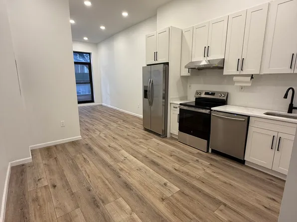 136 East 31st Street image 1 of 10