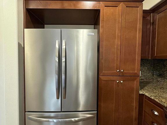 4th image of 28220 Highridge Rd #207