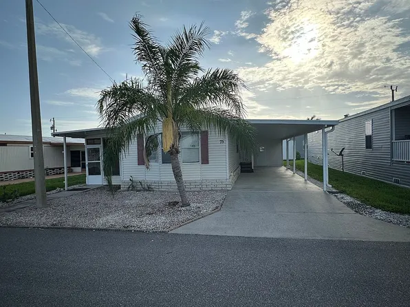 75 Encore Dr, North Fort Myers, FL 33903