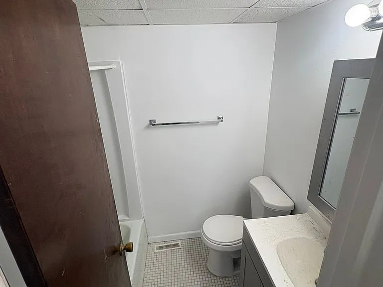 1504 W Tiffany Dr — Photo 8