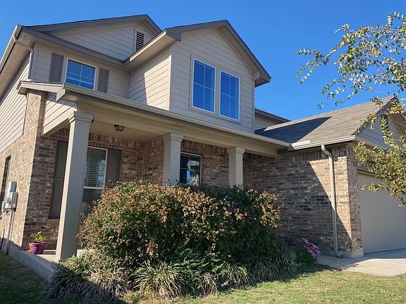 3rd image of 1410 Blue Leaf Dr
