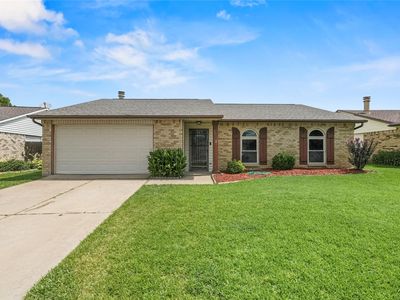 5653 Pearce St, The Colony, TX, 75056