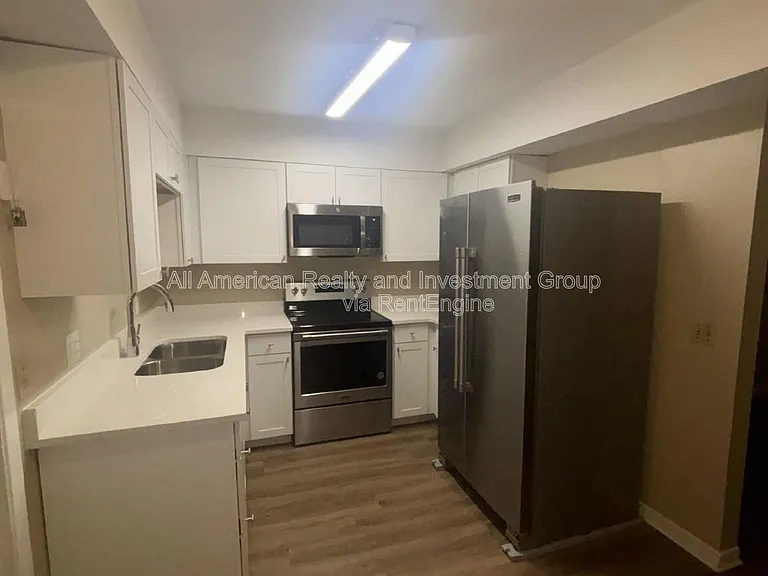 146 Alabama Ave NW #B — Photo 3