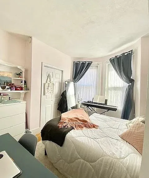 5 Warwick St #1 — Photo 4