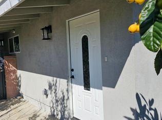 8843 Kennelly Ln, Anaheim, CA 92804