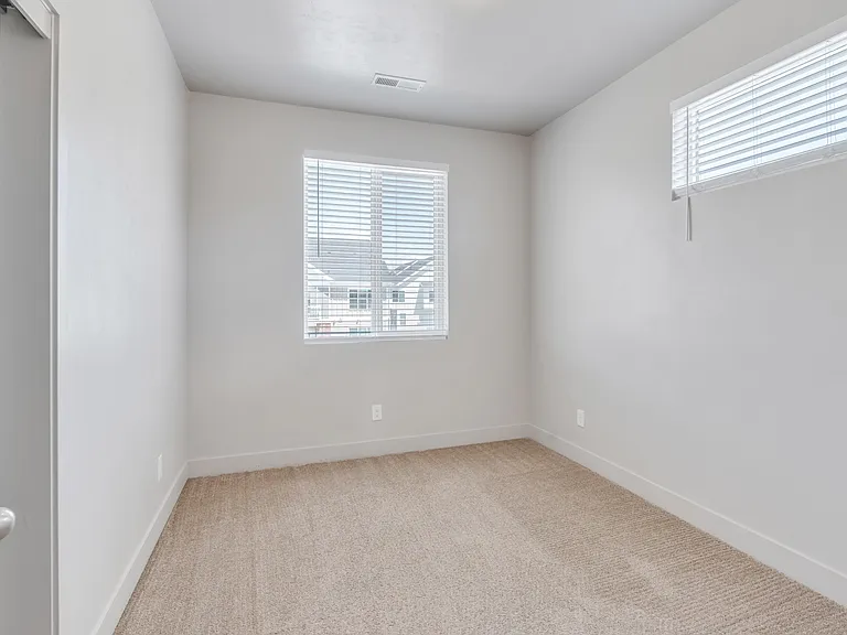 708 W Bronze Leaf Rd #1 — Photo 12