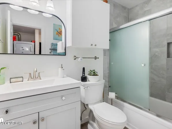 221 McCarrey St #Ii-3b, Anchorage, AK 99508