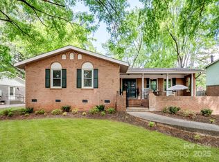 500 Colony Acres Dr, Charlotte, NC 28217