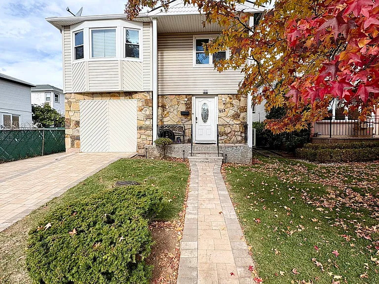 953 Westwood Ave #2 — Photo 15