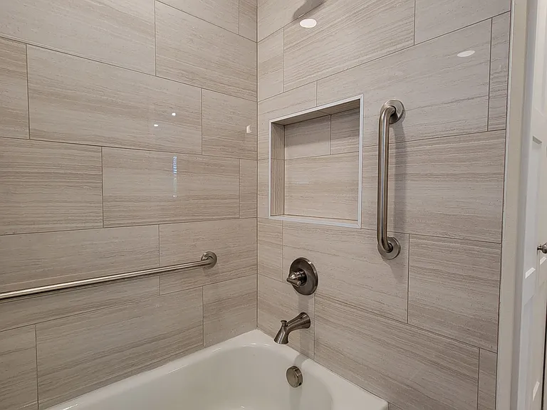 515 26th Ave N #1/2 — Photo 16