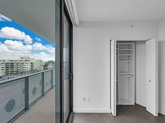 3rd image of 501 NE 31st St Unit 901