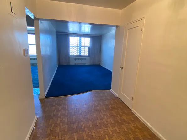 2552 East Seventh Street image 1 of 10