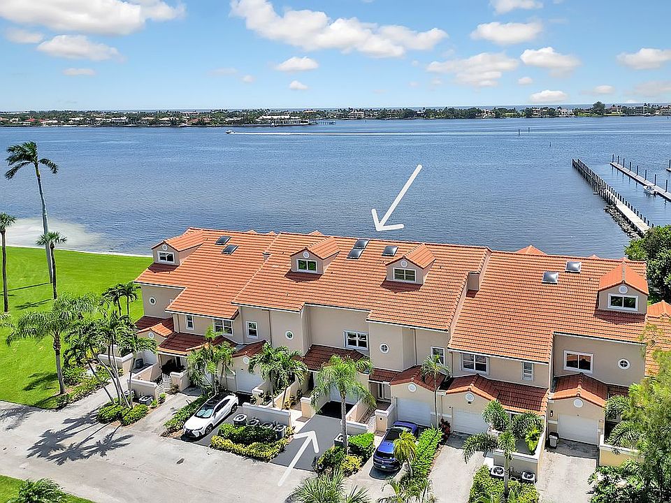 Direct Intracoastal Views.
