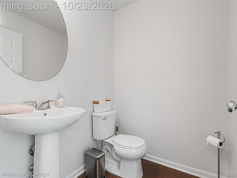316 Sandhill Ct, photo 9