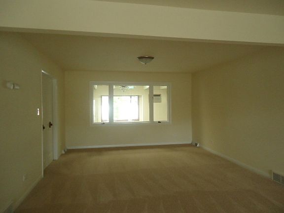 4th image of 12958 S Meade Ave