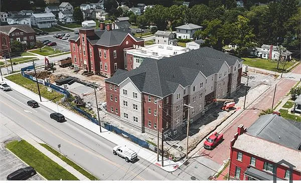 35 Main St