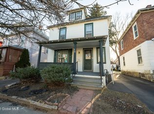 18 Frank St, Schenectady, NY 12304