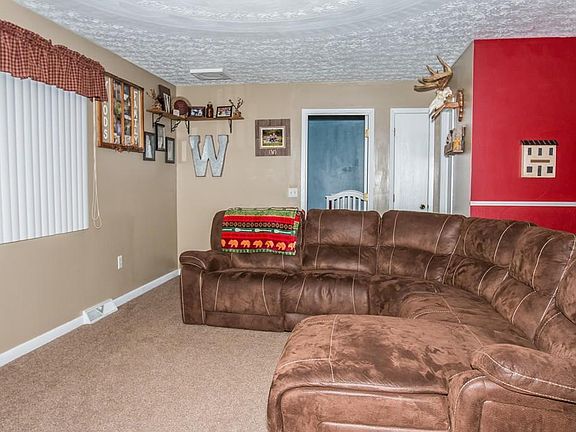 3rd image of 518 Belvedere Dr