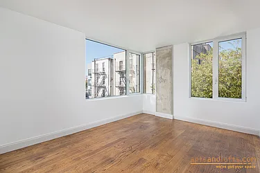 Rented by aptsandlofts.com